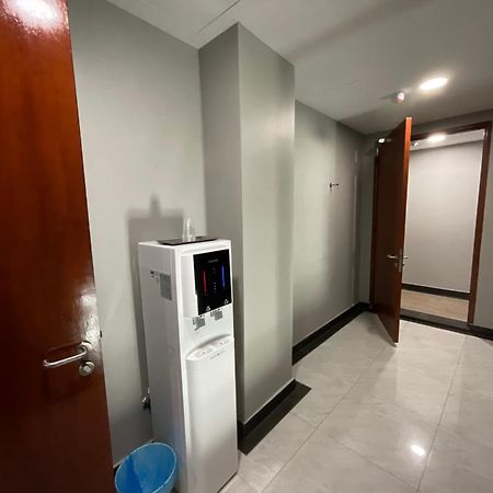 Zitro Hotel Петалинг Джая Екстериор снимка